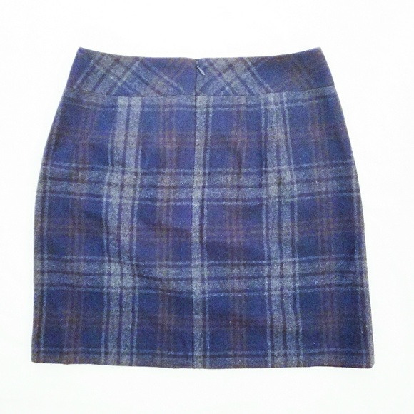 Loft Plaid Navy Skirt Petite - Picture 5 of 6